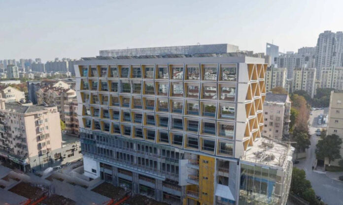 The Nanjinger - Nanjing’s 1st TOD Bus Station Project Revealed; Live Upstairs, take the Bus Downstairs!