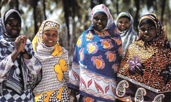 The Nanjinger - Chintz Fabric Produced in Yancheng Now a Best Seller in Africa for 30 Years