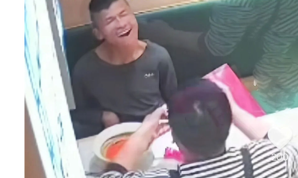 The Nanjinger - A Bowl of Noodles and the Kind of Kindness Cities Still Need